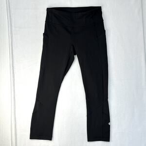 Lululemon 22” Cropped Leggings with Mesh and Side Pockets Size 4
